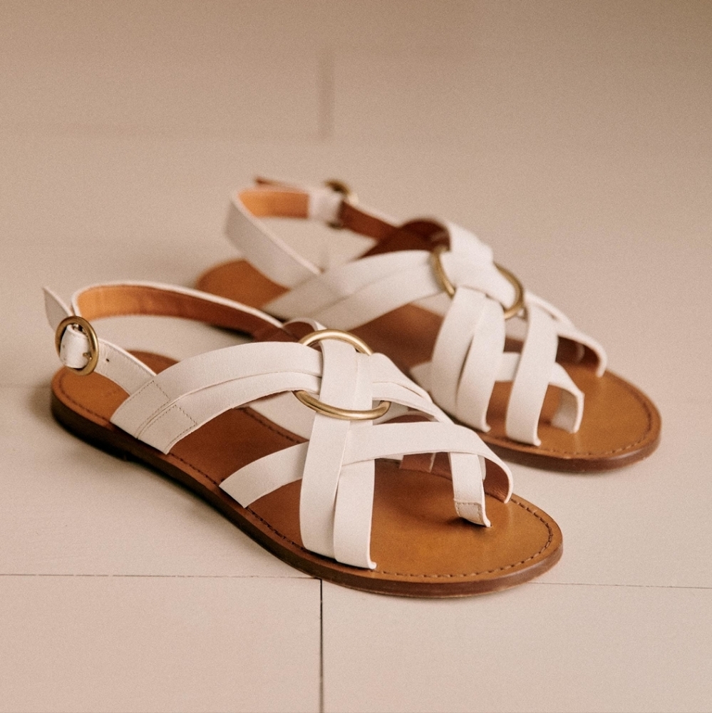 Nwt! Sezane olympe low sandals smooth ecru